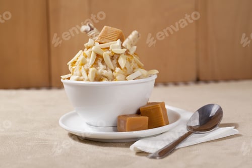 Preview: Caramel Ice Cream Sundae