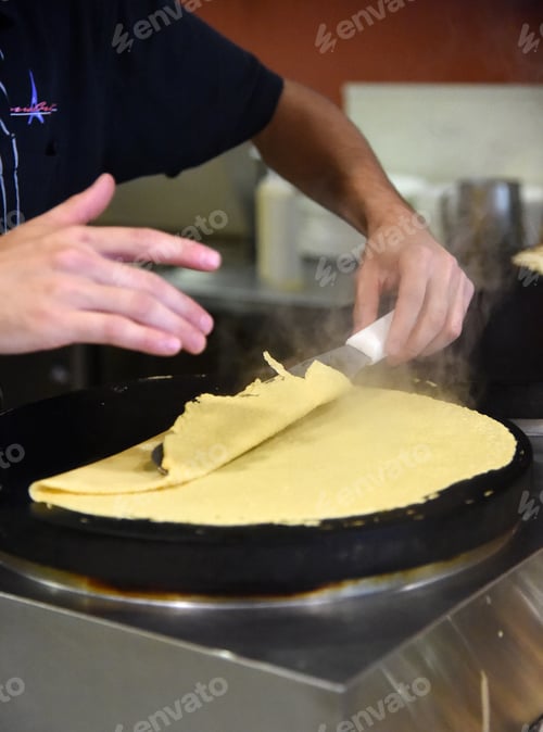 Preview: Crepe Preparation Shown Vertical Ready