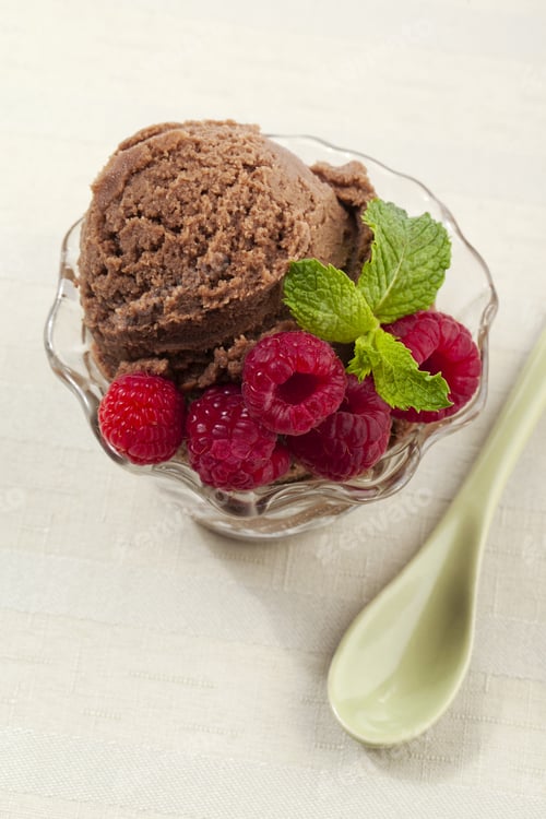 Preview: Cup Of Ice Cream With Raspberries