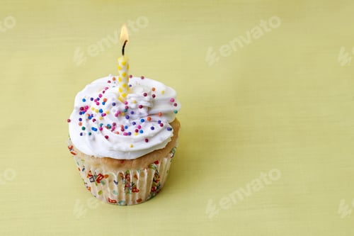Preview: Birthday Cupcake