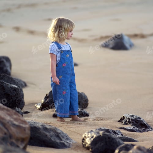Preview: "Stock - Young Girl On A Beach, Kauai, Molokai, Hawaii, February 2004 (Keith Levit)"