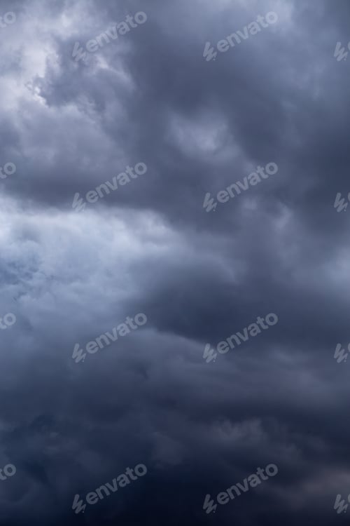Preview: Dramatic Clouds In The Sky On A Late Afternoon
