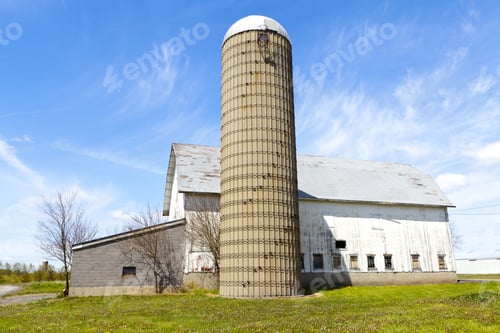 Preview: American Countryside Landscape