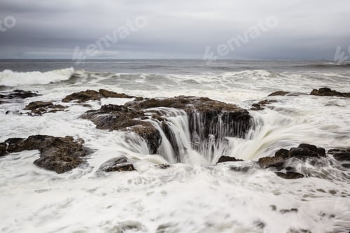 Preview: Thor'S Well, A Feature In The Oregon Coast Where The Water Seems To Drain Down A Lava Rock Sinkhole