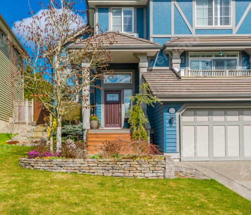 Preview: Luxury House At Sunny Day In Vancouver, Canada.