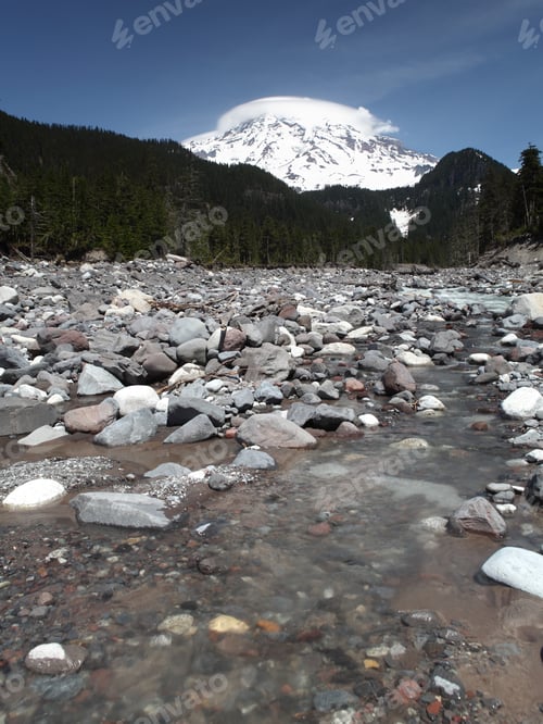 Preview: View Of Mt. Rainier With Lenticular Cloud