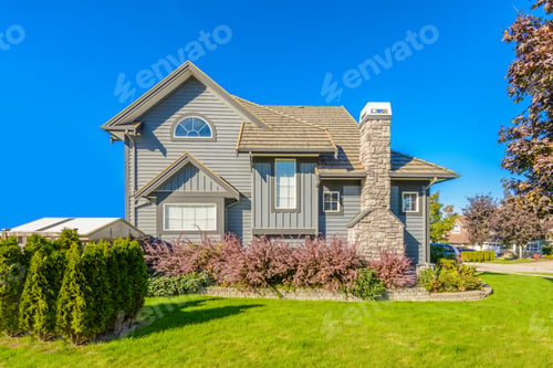 Preview: A Very Neat And Colorful Home With Gorgeous Outdoor Landscape In Suburbs Of Vancouver, Canada