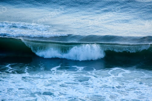 Preview: Ocean Waves Meeting The Shore