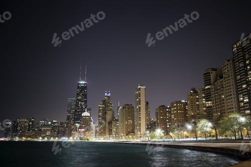 Preview: Chicago By Night