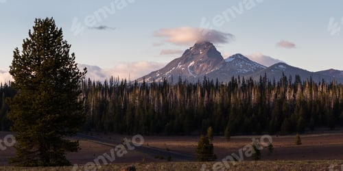 Preview: Mt Thielsen In Oregon From A Viewpoint In Crater Lake National Park