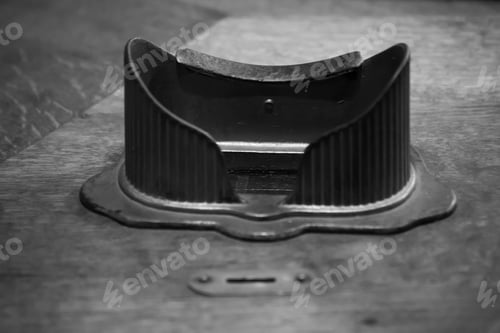 Preview: Old Viewer With A Coin Slot