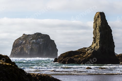 Preview: Beautiful Morning In Face Rock State Park, Bandon Oregon With The Sunlight Catching The Waves