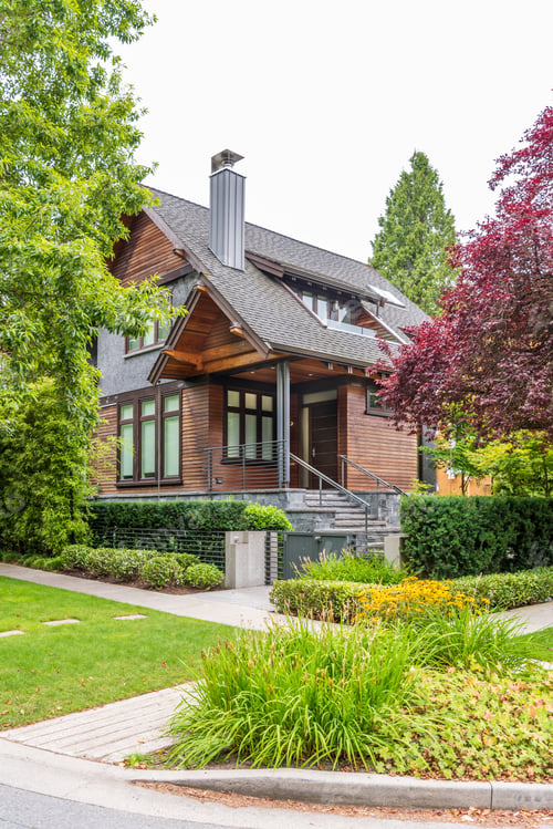 Aperçu: Houses In Suburb At Summer In The North America. Luxury Houses With Nice Landscape.