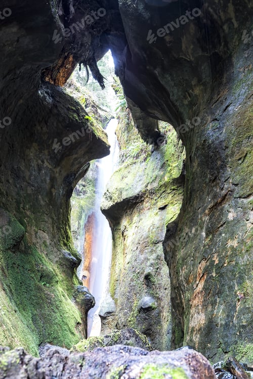 Preview: Amazing Vancouver Island Series - Sombrio Cave Waterfall 2.
