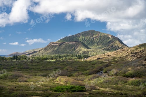 Preview: View Inside The Crater Of The Extinct Volcano Called Koko Head On Oahu In Hawaii