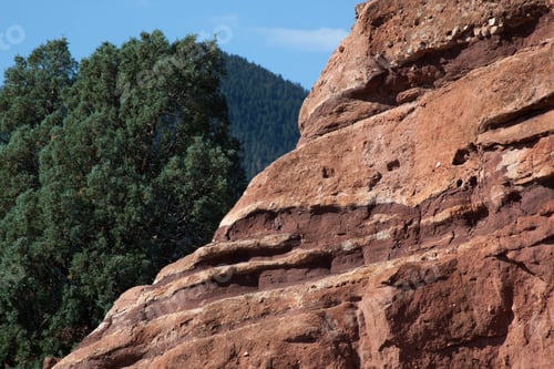 Preview: Geology With Rock Formations In The Sunshine