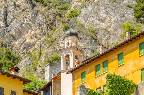 Preview: Beautiful Decorated Window In Italy