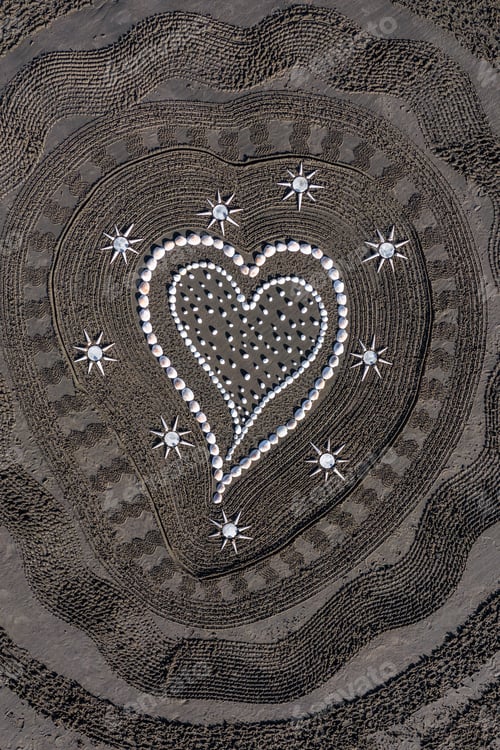 Preview: Bandon By The Sea, Oregon / Usa - March 13 2020: Detailed Artwork Created By The Team Of Circles In