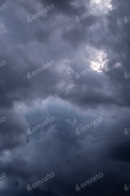 Preview: Dramatic Clouds In The Sky On A Late Afternoon
