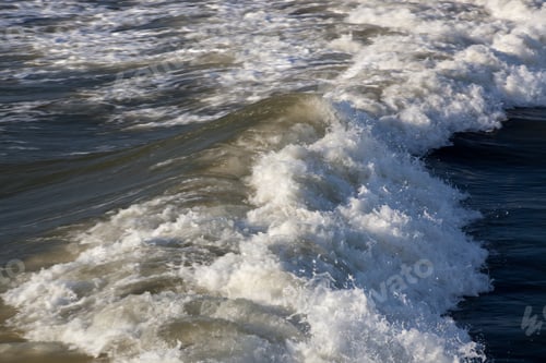 Preview: Ocean Waves In The Surf And Sunshine