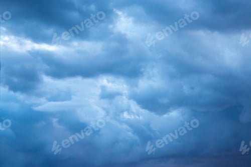 Preview: Dramatic Clouds In The Sky On A Late Afternoon