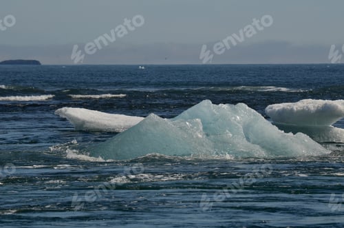 Preview: Beautiful View Of Floating Icebergs In The Ocean.