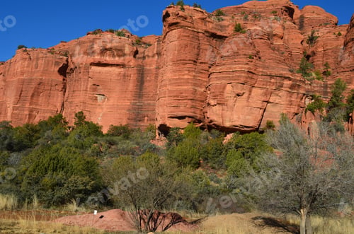 Preview: Beautiful Red Rock Cliff Face In Scenic Sedona.