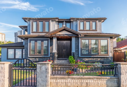 Preview: Houses In Suburb At Summer In The North America. Luxury Houses With Nice Landscape.