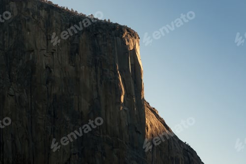 Preview: El Capitan In The Morning Light