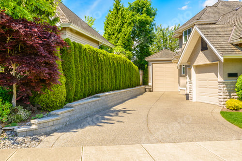 Preview: Luxury House With Double Garage Door In Vancouver, Canada.
