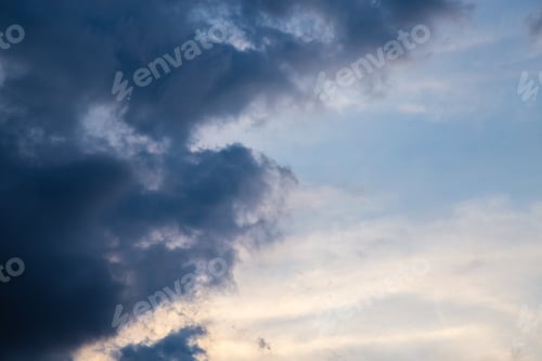 Preview: Dramatic Clouds In The Sky On A Late Afternoon