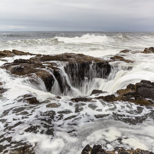 Preview: Thor'S Well, A Feature In The Oregon Coast Where The Water Seems To Drain Down A Lava Rock Sinkhole