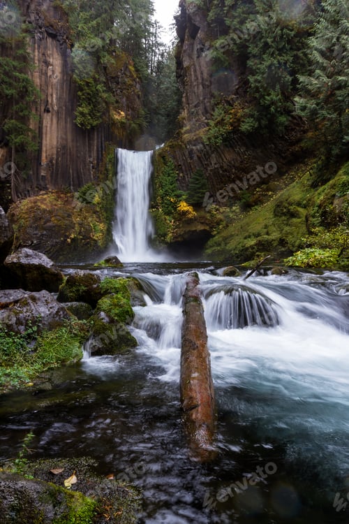 Preview: Carved From Ancient Columnar Basalt The Falls Drop Approximately 120 Feet. Photo Taken On A Cloudy