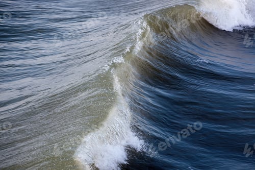 Preview: Ocean Waves In The Morning Light