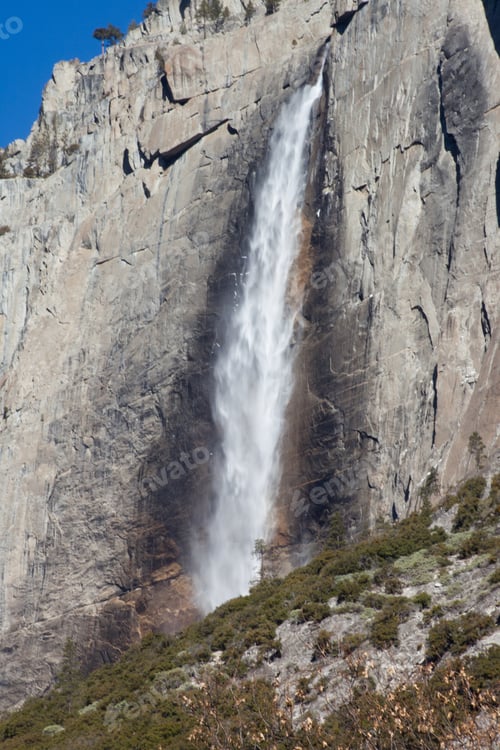 Preview: Bridal Veil Falls In The Sunshine