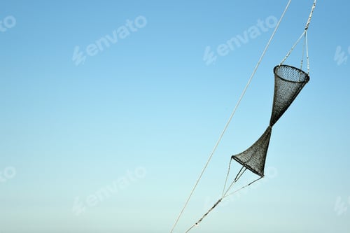Preview: Hourglass Signal On A Boat, Signaling Dragnet Fishing