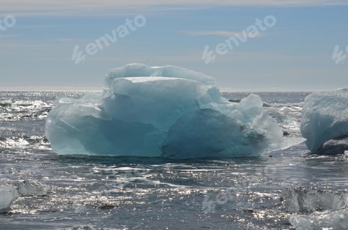 Preview: Beautiful Iceberg Floe In A Lagoon In Iceland