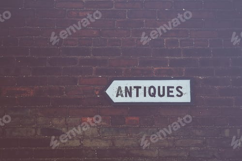 Preview: Antiques Sign