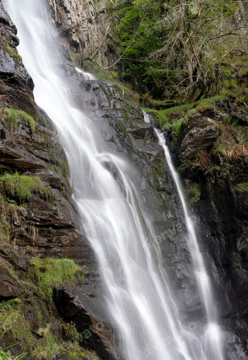 Preview: Upper Flow Of Water Into Mid Level Pool At Waterfall Of Pistyll Rhaeadr Falls In Wales