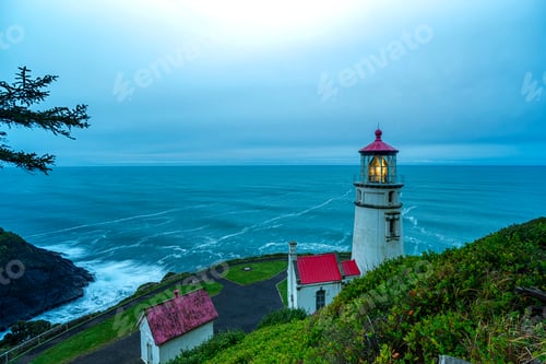 Preview: Oregon Coast Lighthouse - Amazing Historic Heceta Lighthouse Long Exposure View In The Morning 3.