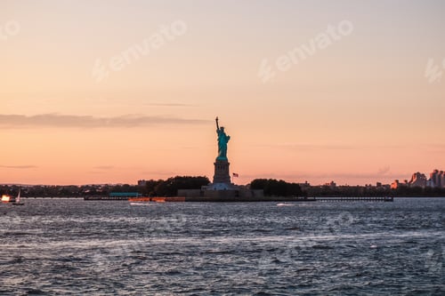 Preview: Us New York Manhattan South Ferry Boat Staten Island Statue Of Liberty Sunset View