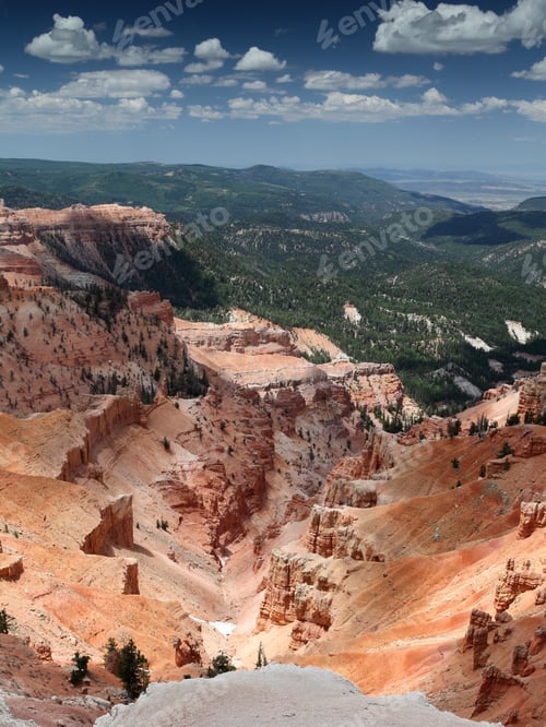 Preview: Cedar Breaks National Monument In Utah, Usa