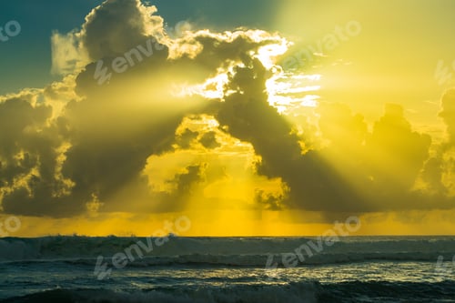Preview: Rough Seas In Caribbean Waters