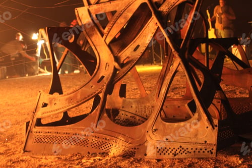 Preview: A Bonfire Of Old Pianos 6518