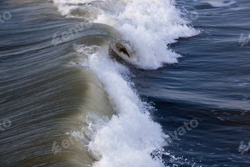 Preview: Ocean Waves In The Surf And Sunshine