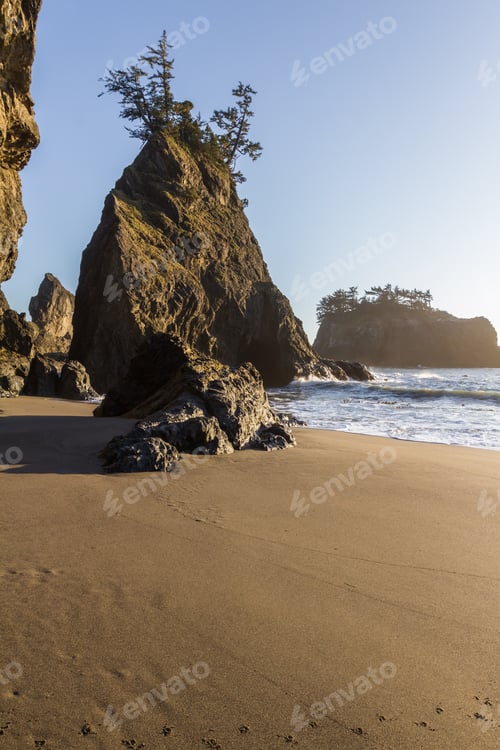 Preview: Tranquil Beach In The Southern Oregon Coast Known As Secret Beach With Beautiful Islets Topped With