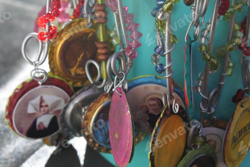 Preview: A Set Of Saint Medallions 9171
