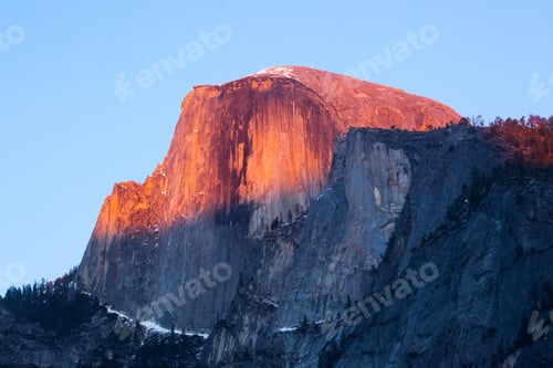 Preview: Yosemite Half Dome In The Warm Evening Light