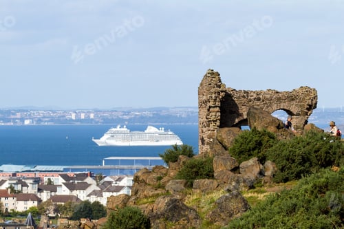 Preview: Edinburgh Scotland - September 13 2019: Amazing Views Of The City And Landscape From The Hills In