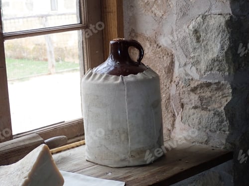 Preview: Jug With A Corn Cob Stopper